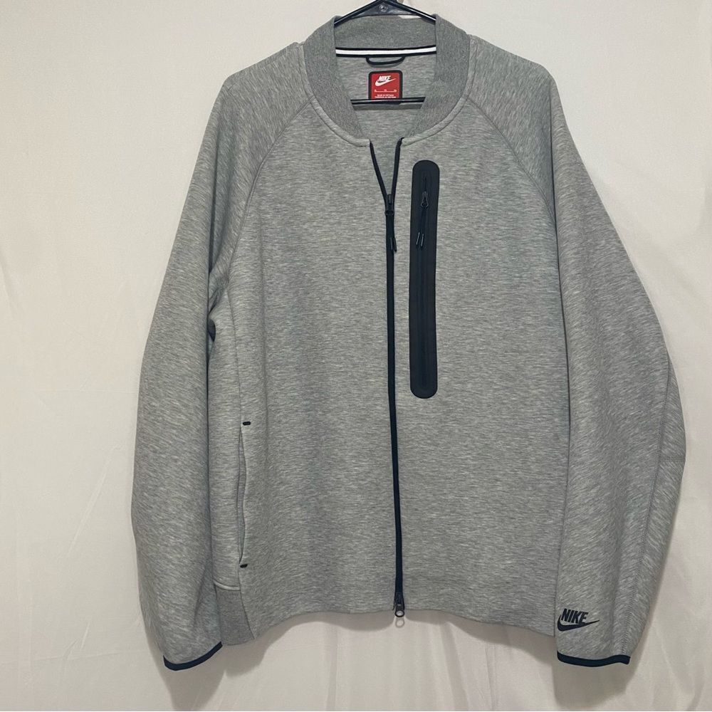 Nike Sportswear Tech Fleece
Bomber Jacket Mens Size XL